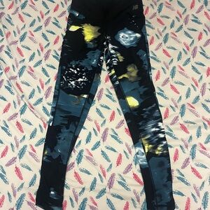🌸New Balance Abstract Print Leggings - Blue and Yellow